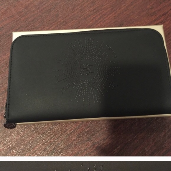 Guerlain makeup accessories - Picture 4 of 5